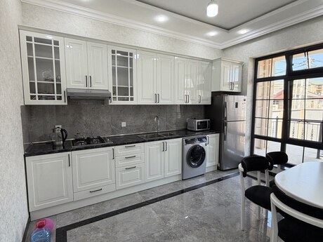 8 otaqlı həyət evi, 210 m², Binəqədi: 227 000 ₼ 5