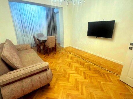 Объявление №6440195 - Баку, Наримановский  р., 2-комн., 65 м², 2/5 этаж