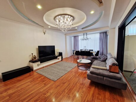 3 otaqlı mənzil, 137 m², Neftçilər: 360 000 ₼ 4
