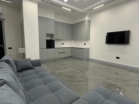 2-room apartment for rent, 62 m², Ağ şəhər: 2 000 ₼/mo 3
