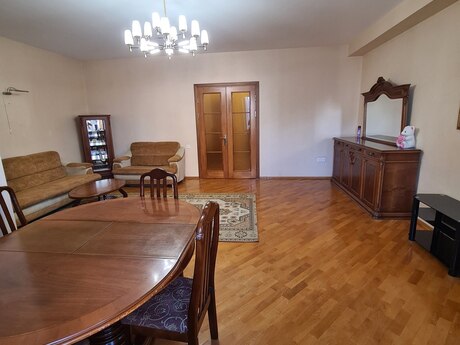 Kirayə 3 otaqlı mənzil, 130 m², Nəriman Nərimanov: 1 100 ₼/ay 4