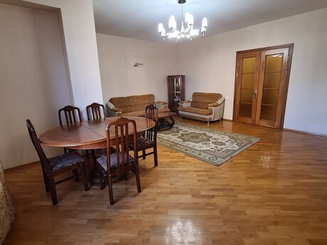 Kirayə 3 otaqlı mənzil, 130 m², Nəriman Nərimanov: 1 100 ₼/ay 3