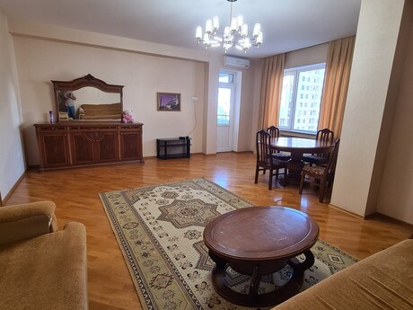 Kirayə 3 otaqlı mənzil, 130 m², Nəriman Nərimanov: 1 100 ₼/ay 2