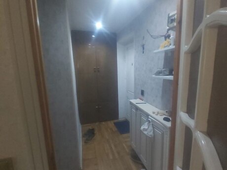 2 otaq · 43 m² · 5/5 mərtəbə, İnşaatçılar