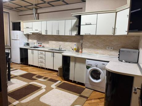 Kirayə 3 otaqlı mənzil, 136 m², 20 Yanvar: 1 100 ₼/ay 2