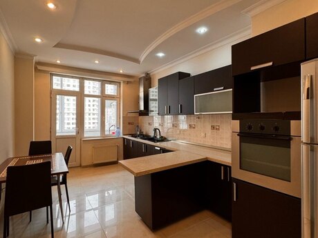 Kirayə 3 otaqlı mənzil, 140 m², Nəsimi: 1 200 ₼/ay 2