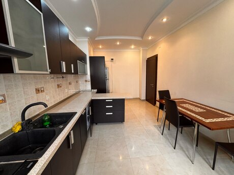 Kirayə 3 otaqlı mənzil, 140 m², Nəsimi: 1 200 ₼/ay 3