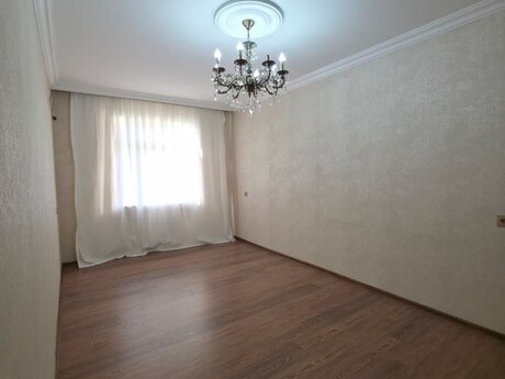 3 otaqlı mənzil, 75 m², Bakıxanov: 198 000 ₼ 2
