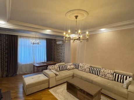 3-room apartment, 132 m², Badamdar: 343 000 ₼ 4