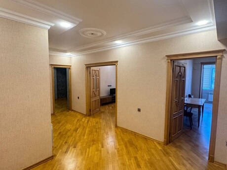 3-room apartment, 132 m², Badamdar: 343 000 ₼ 2