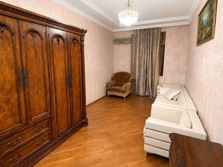 Kirayə 4 otaqlı mənzil, 185 m², Nəsimi: 1 200 ₼/ay 5