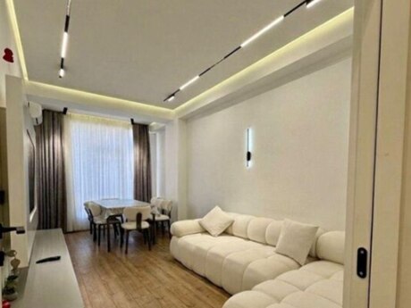 Elan №6440523 - Bakı, Yeni Günəşli q., 2 otaqlı, 65 m², 12/15 mərtəbə