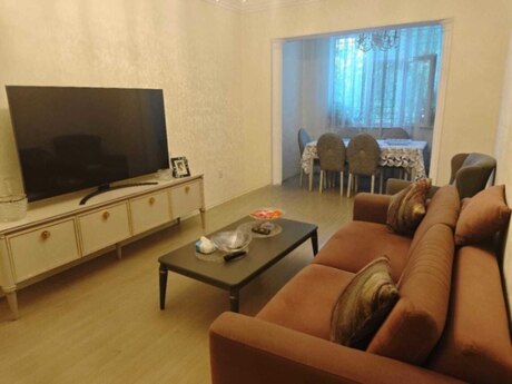 Объявление №6440650 - Баку, Ясамальский р., 3-комн., 80 м², 1/9 этаж