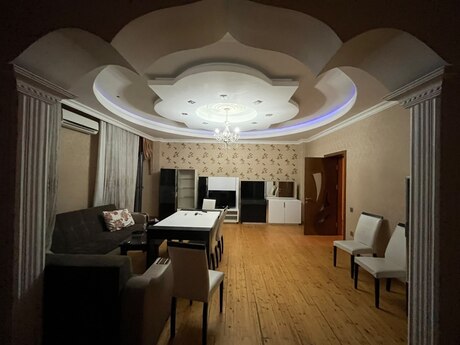 Kirayə 3 otaqlı mənzil, 135 m², İnşaatçılar: 1 050 ₼/ay 3