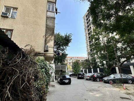 1-комнатная квартира, 42 м², Nəriman Nərimanov: 139 500 ₼ 3