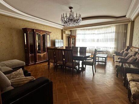 4-room apartment for rent, 175 m², 28 May: 1 000 ₼/mo 2