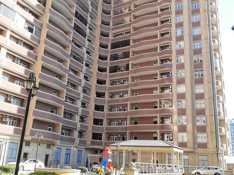 Elan №6440771 - Bakı, Gənclik m., 3 otaqlı, 130 m², 6/19 mərtəbə