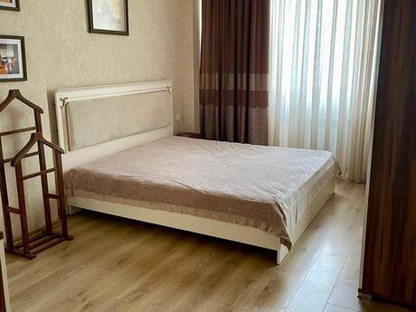 3-room apartment for rent, 100 m², 20 Yanvar: 1 199 ₼/mo 5