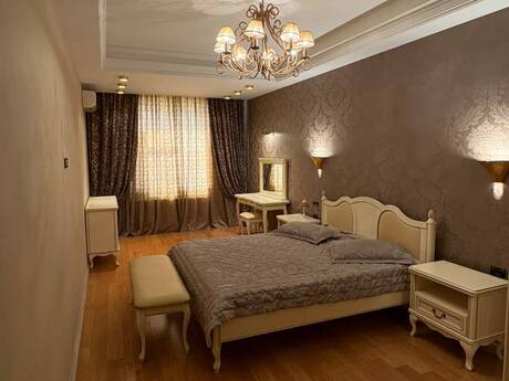4 otaqlı mənzil, 230 m², 28 May: 750 000 ₼ 5
