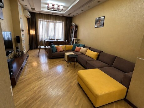 Объявление №6440978 - Баку, м. Низами, 3-комн., 117 м², 12/17 этаж