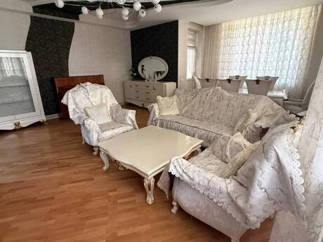 Elan №6441073 - Bakı, 7-ci mikrorayon q., 3 otaqlı, 158 m², 2/9 mərtəbə