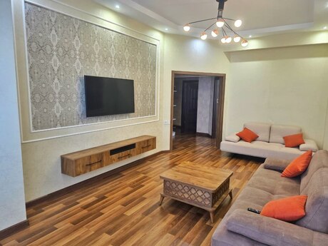 3 otaqlı mənzil, 85 m², Neftçilər: 228 000 ₼ 2