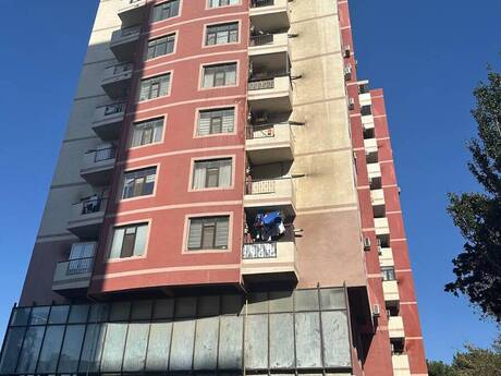 3-room apartment, 106 m², Etibarlı Residence Qaraçuxur: 200 000 ₼ 2