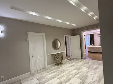 Kirayə 3 otaqlı mənzil, 168 m², 20 Yanvar: 1 900 ₼/ay 5