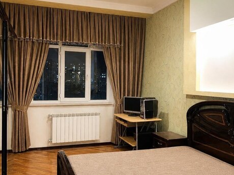 Kirayə 3 otaqlı mənzil, 142 m², İnşaatçılar: 1 200 ₼/ay 2