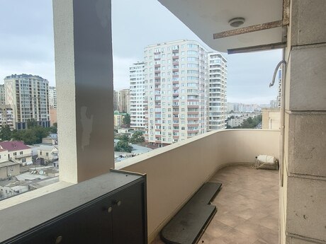 3 otaqlı mənzil, 141 m², Elmlər Akademiyası: 410 000 ₼ 3