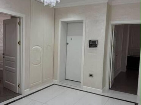 4 otaqlı mənzil, 130 m², Yasamal: 335 000 ₼ 2