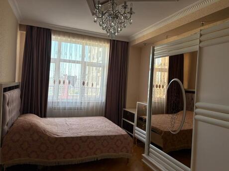 Elan №6441480 - Bakı, İnşaatçılar m., 2 otaqlı, 81 m², 14/18 mərtəbə