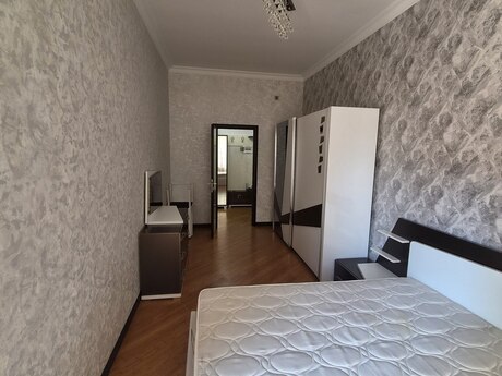 2-room apartment for rent, 80 m², 8 Noyabr: 1 000 ₼/mo 4