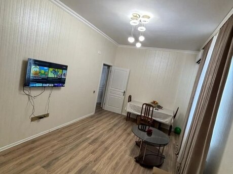 Kirayə 3 otaqlı mənzil, 90 m², İnşaatçılar: 745 ₼/ay 2