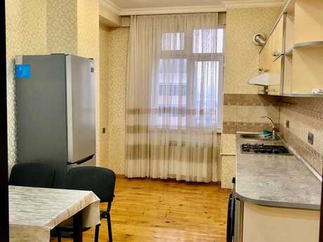 3 otaqlı mənzil, 106 m², Memar Əcəmi: 235 000 ₼ 2