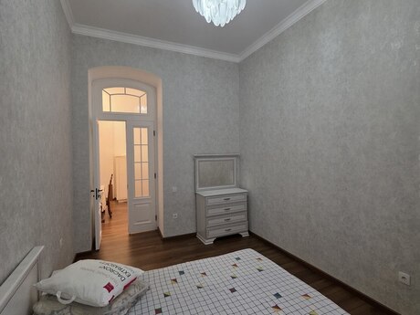 Аренда: 3-комнатная квартира, 100 м², Nizami: 1 300 ₼/мес 4