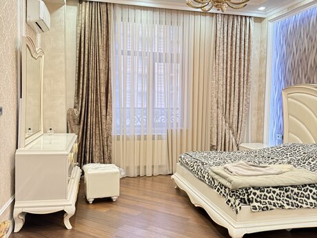 Elan №6441695 - Bakı, Ağ şəhər q., 4 otaqlı, 170 m², 2/6 mərtəbə