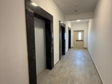 Baku Pearl Residence kompleksində 3 otaqlı yeni tikili mənzil satılır, 140 m², 294 000 AZN, şəkil 2 / 12