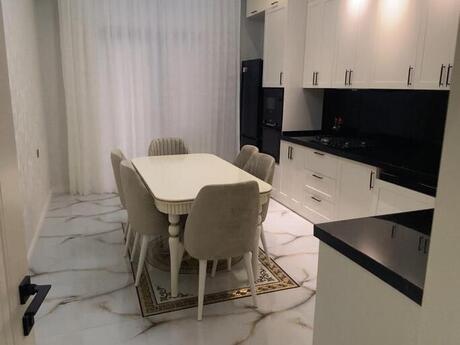 Kirayə 2 otaqlı mənzil, 80 m², Gənclik: 1 200 ₼/ay 3