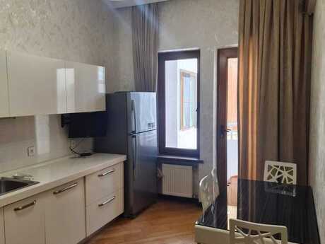 Kirayə 2 otaqlı mənzil, 85 m², 8 Noyabr: 999 ₼/ay 4