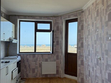 4-room apartment for rent, 110 m², Sahil: 350 ₼/mo 3
