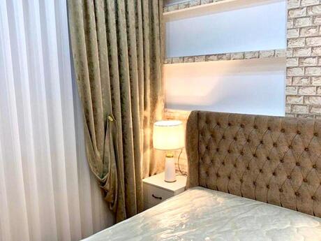 2-комнатная квартира, 55 м², İnşaatçılar: 155 000 ₼ 5