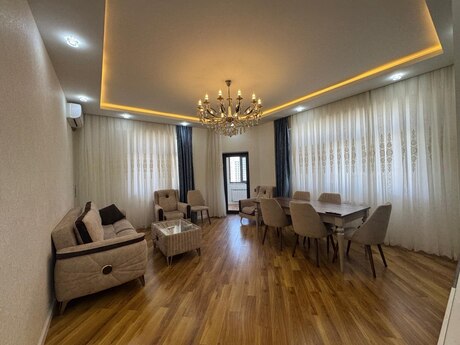 3-комнатная квартира, 136 м², Şah İsmayıl Xətai: 400 000 ₼ 2
