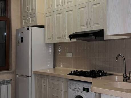 Elan №6441924 - Bakı, İnşaatçılar m., 2 otaqlı, 80 m², 8/19 mərtəbə