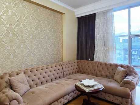 Kirayə 3 otaqlı mənzil, 170 m², Nizami: 1 800 ₼/ay 4
