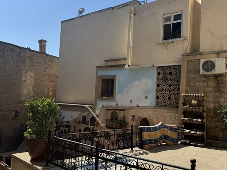 8 otaqlı həyət evi, 250 m², İçəri Şəhər: 3 200 000 ₼ 2