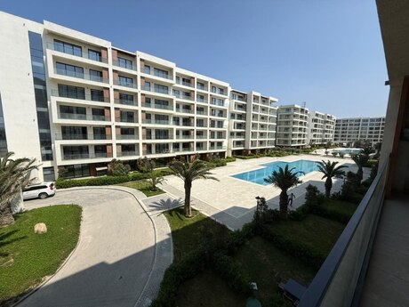 3 rooms · 95 m² · floor 3/7, Sea Breeze