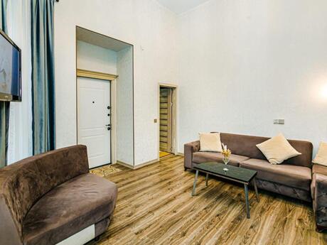 2-room apartment, 72 m², Sahil: 250 000 ₼ 4