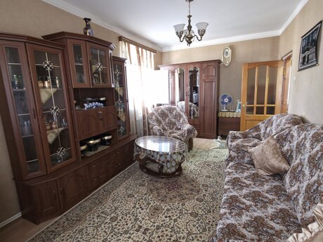 1 otaqlı mənzil, 40 m², Bakıxanov: 115 000 ₼ 3