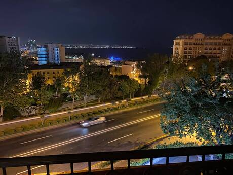 1 İçəri Şəhər